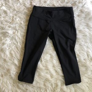 Lululemon capri pants